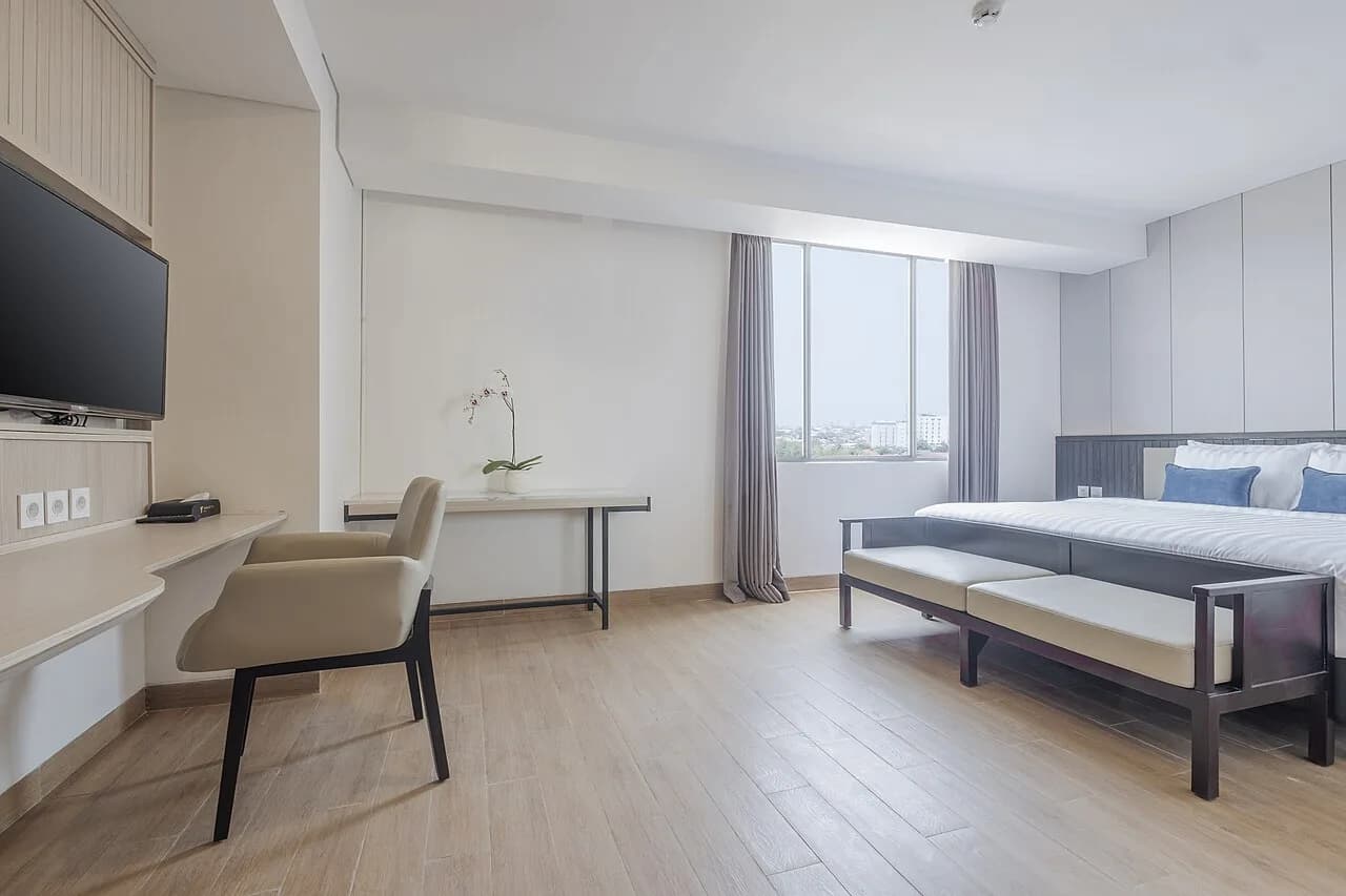 Nohur gölü yaxınlığında hovuzlu villa