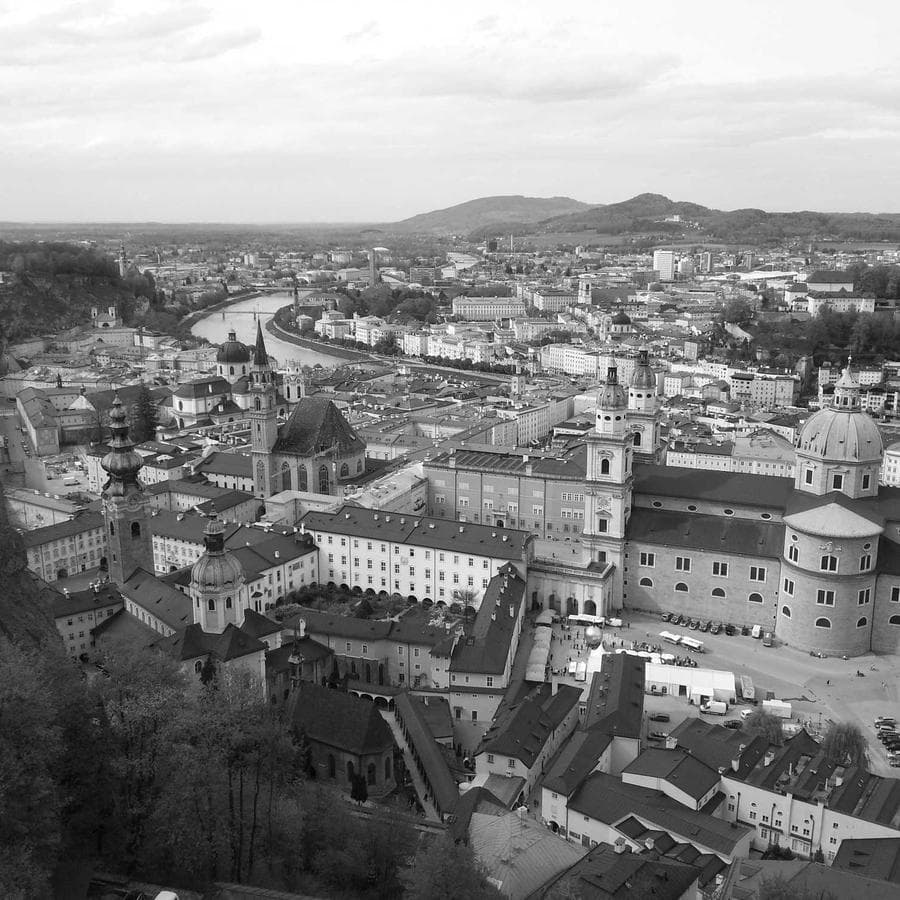 Tarixi memarlıqlı ev